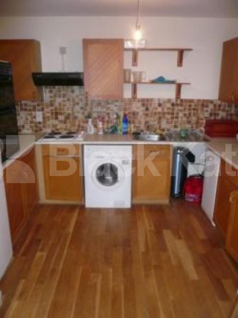 			NEW ON THE MARKET!!!, 2 Bedroom, 1 bath, 1 reception Flat			 Princes Avenue, MUSWELL HILL N10